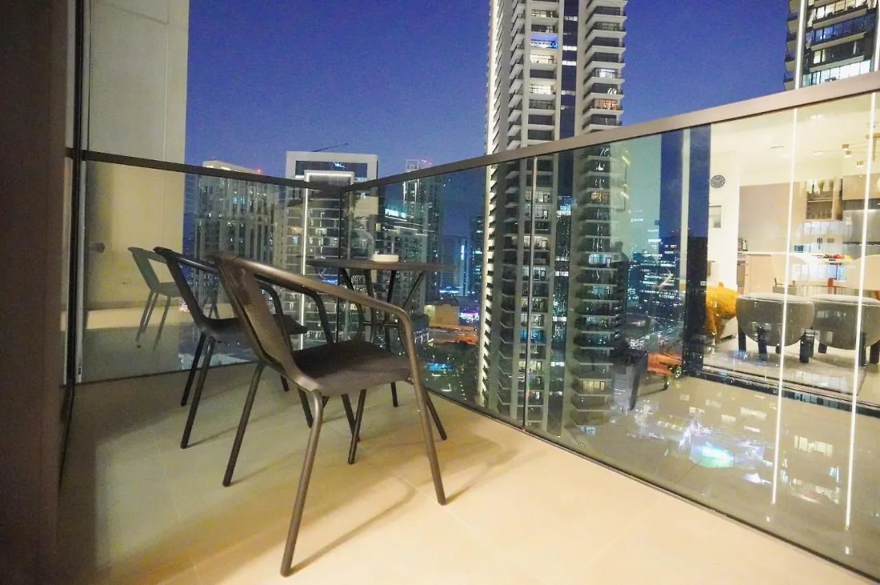Citihome-1Br In Act One With Burj Khalifa View At Pool ドバイ アパート